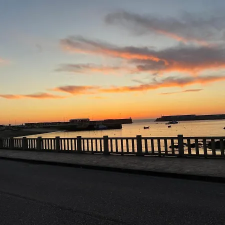 O Mucino, Entre El Mar Y El Tecla *